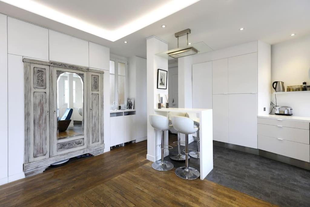 Luxury Stay Paris Place Des Vosges Buitenkant foto